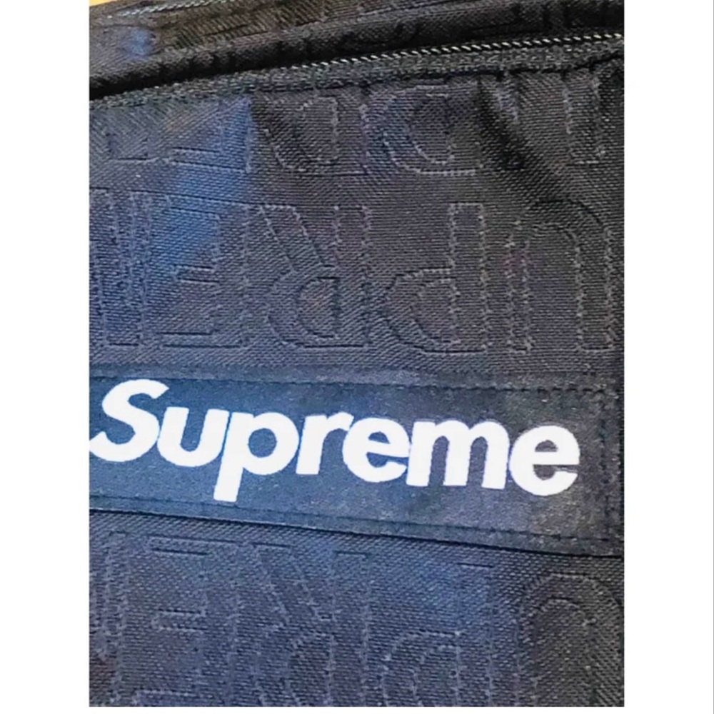 Supreme Black Logo Crossbody Bag - Picture 2 of 3